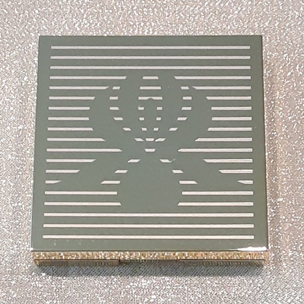 Sisley Paris LOrchidée Highlighter Blush - Picture 4 of 6